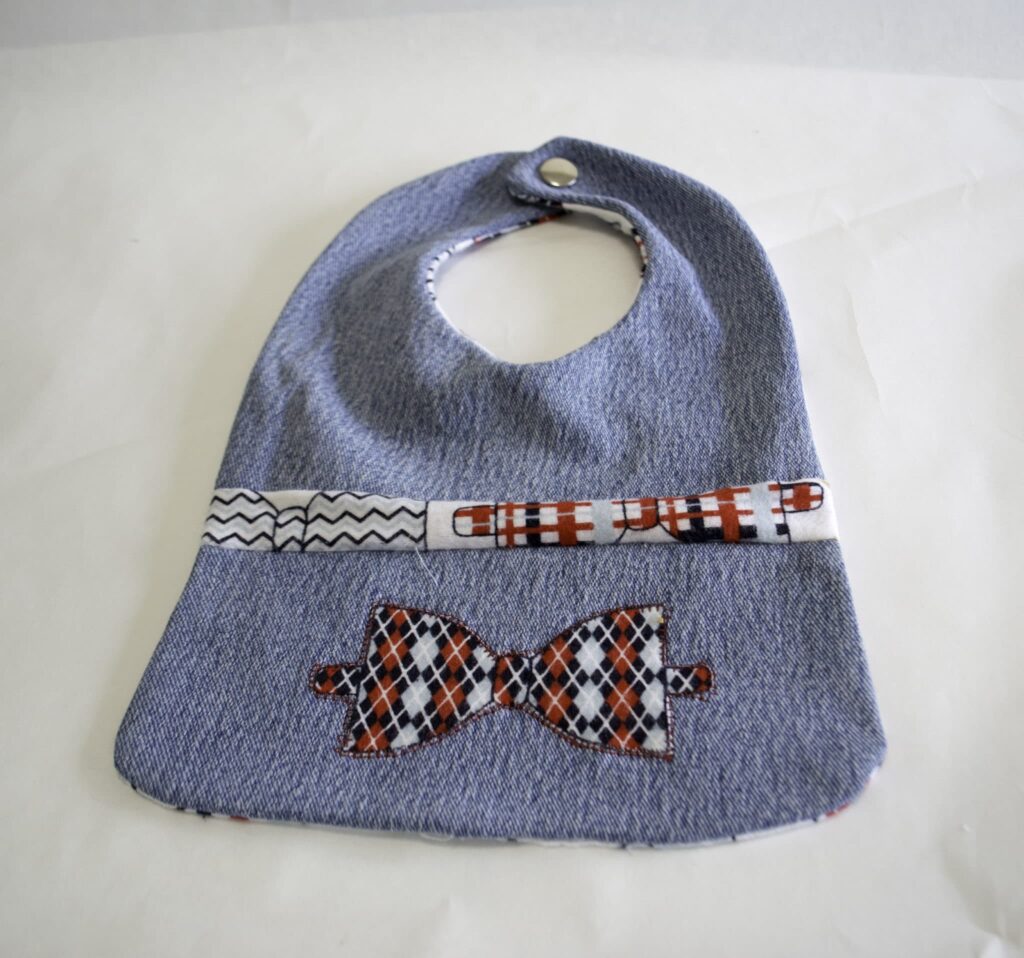 Bouncing Baby Bib,