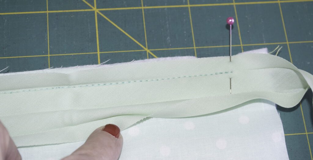 Stop Sewing about a half Inch from the End How to sew Bias Binding