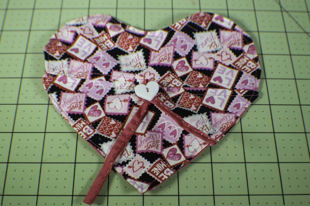 How to make a heart envelope bag
