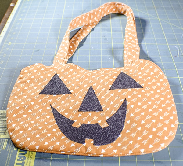 How to make a pumpkin treat bag