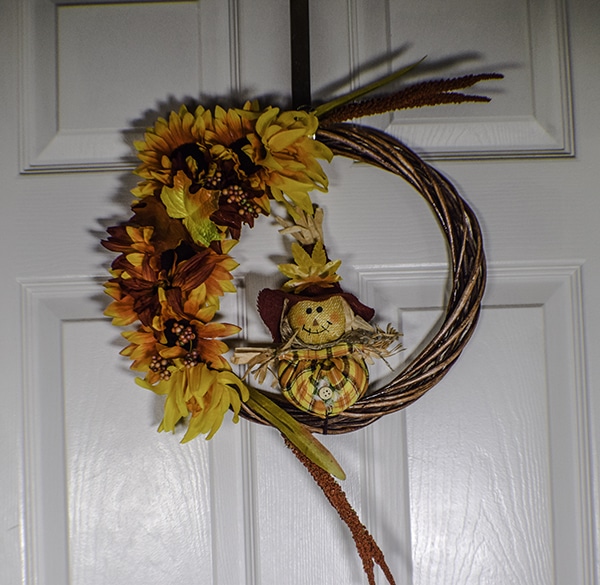 How to make a dollar tree Autumn wreath