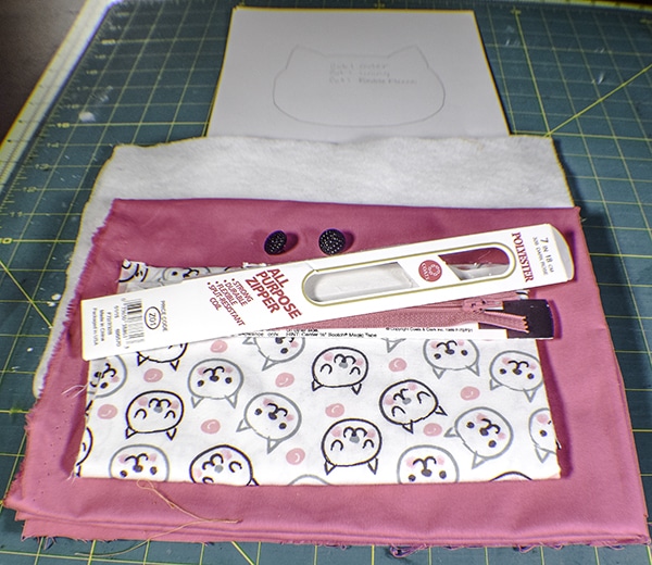 How to Make a Cat Zipper Pouch
