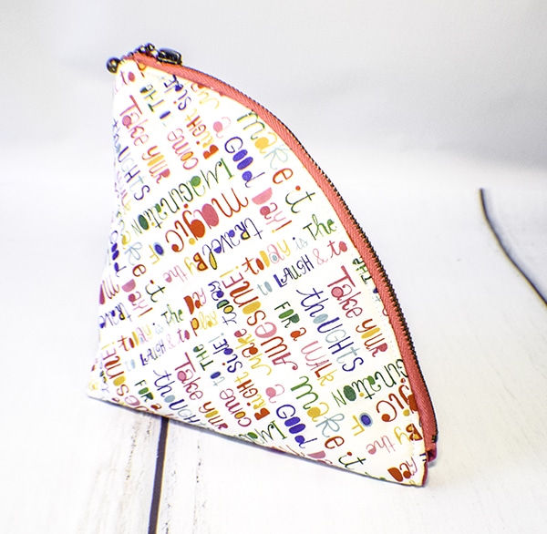 How to Make a Fan Pouch