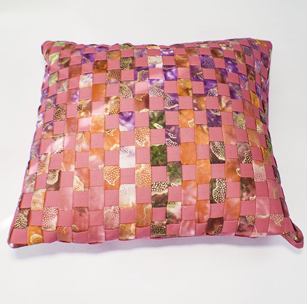 Learn fabric weave a pillow cover