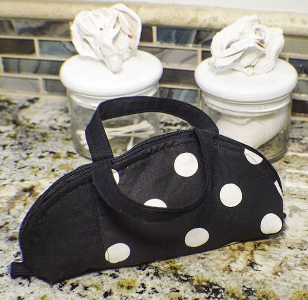 How to Make a DIY Makeup Bag with Handles