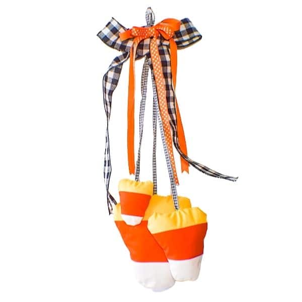 How to Make a Halloween Door Hanger