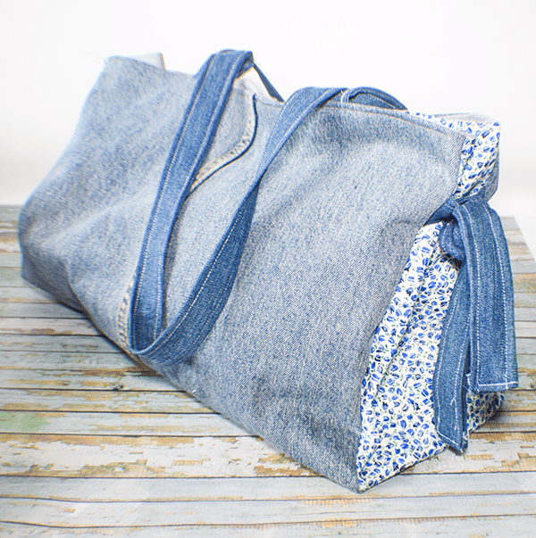 How to Make a Side Tie Handbag using Jeans